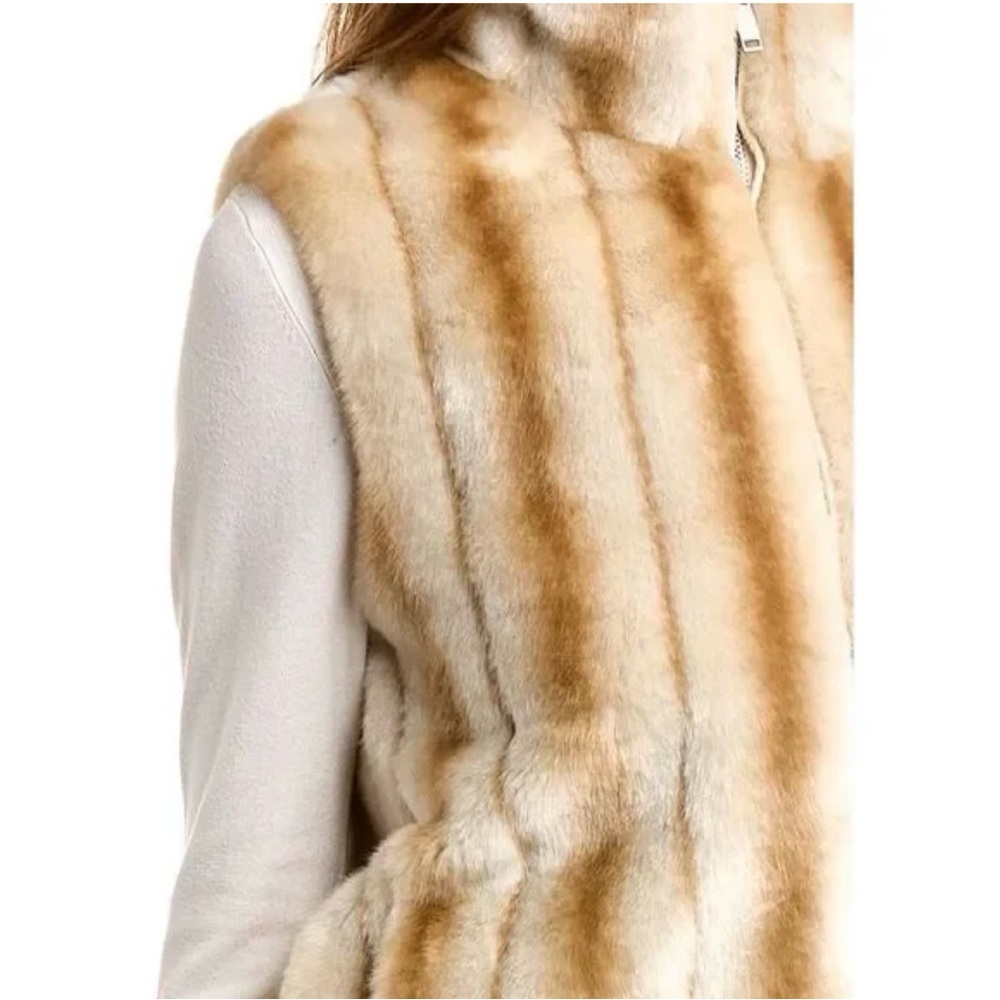 Women’s FRANCES VALENTINE Tan faux fur scalloped hem full zip vest- Size XS - Picture 3 of 12